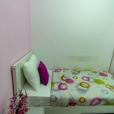 Nice Single Rooms For "Girls" Only In Dubai, Marina Extérieur photo