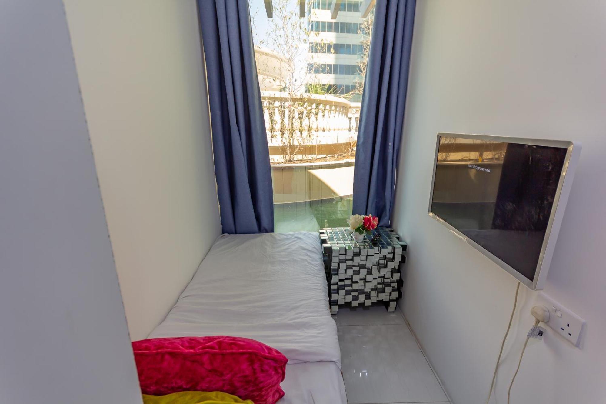 Nice Single Rooms For "Girls" Only In Dubai, Marina Extérieur photo