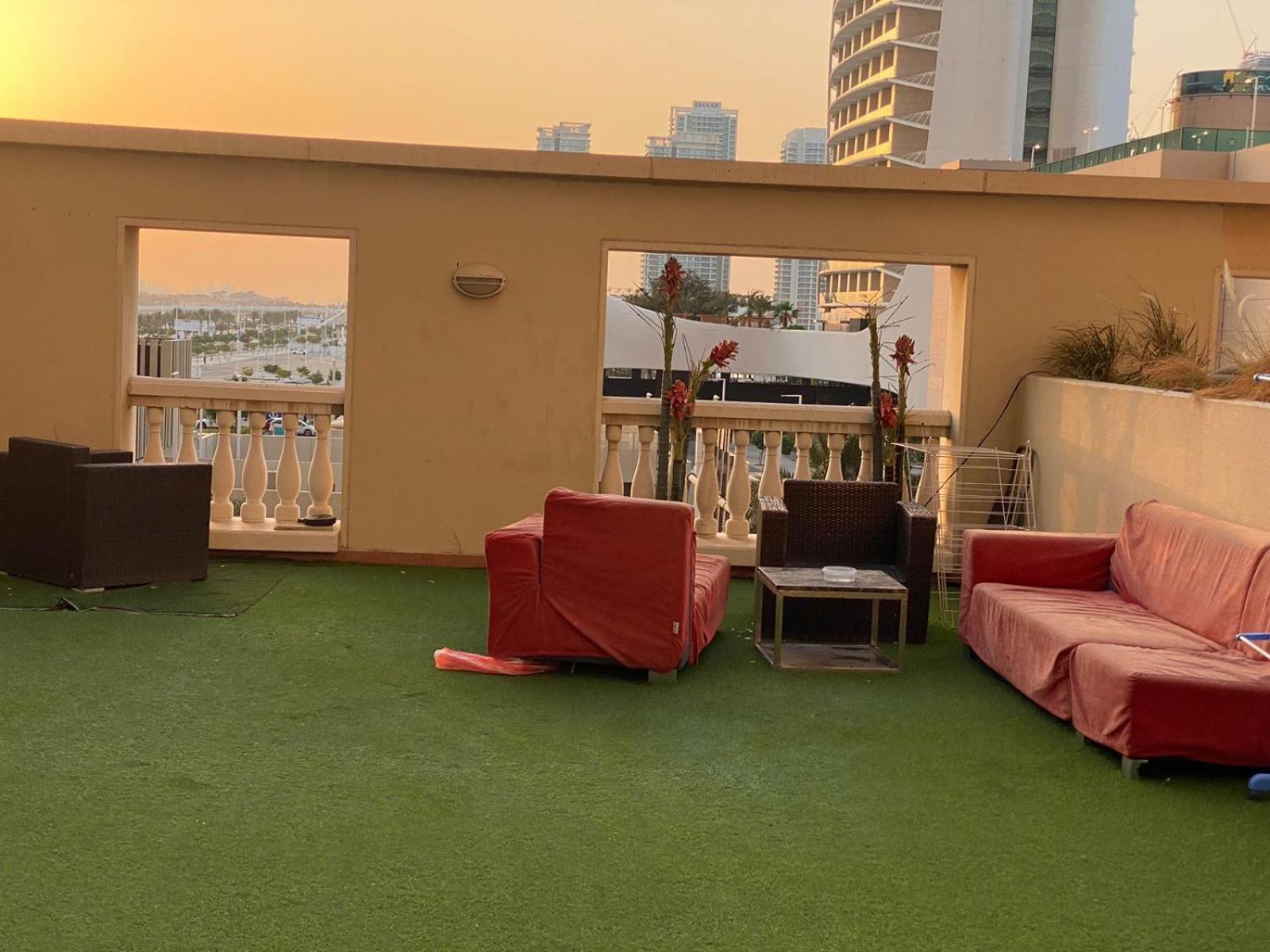 Nice Single Rooms For "Girls" Only In Dubai, Marina Extérieur photo