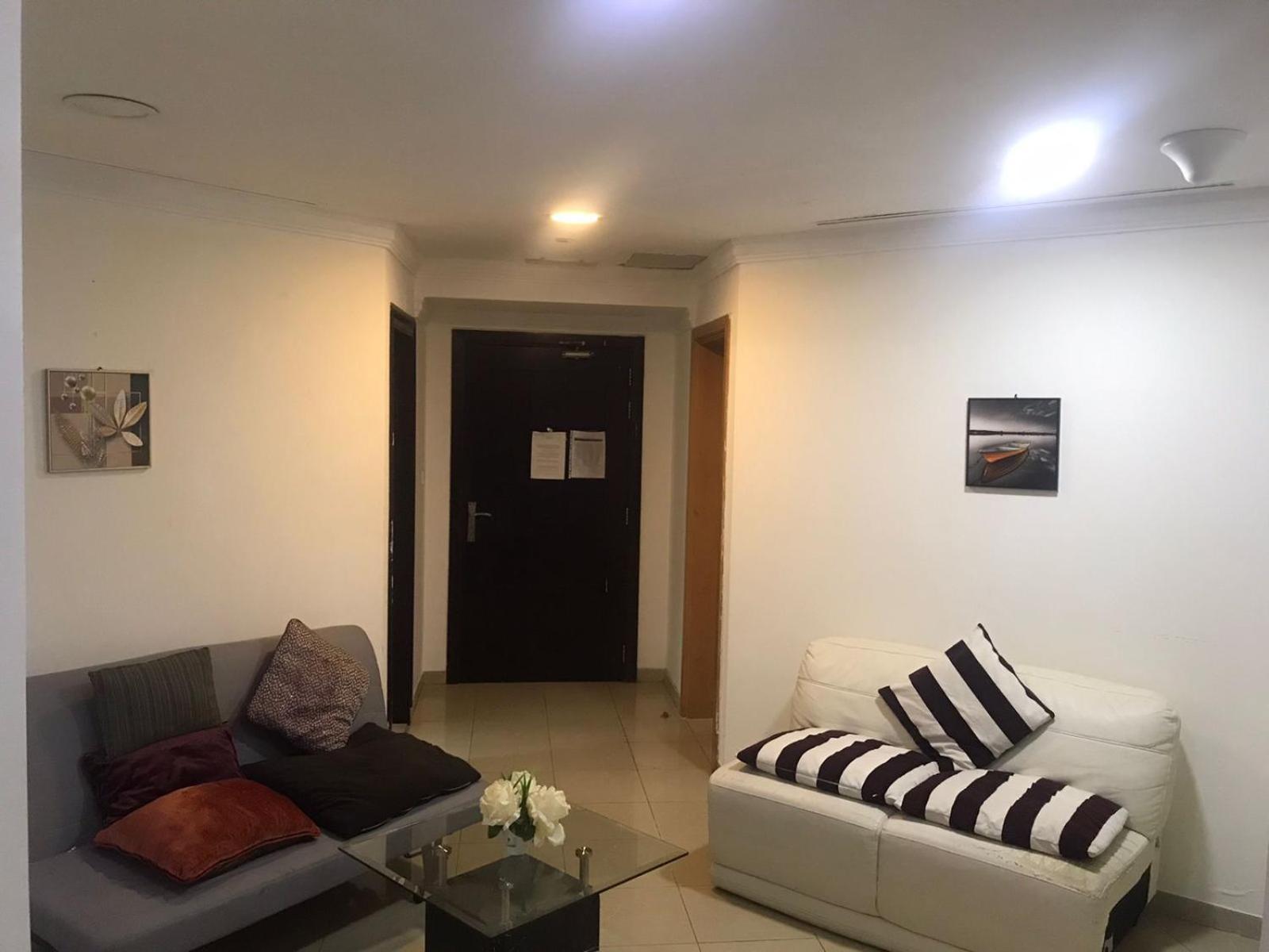 Nice Single Rooms For "Girls" Only In Dubai, Marina Extérieur photo