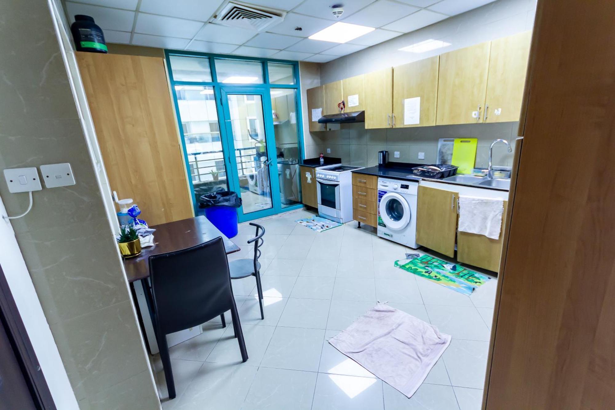Nice Single Rooms For "Girls" Only In Dubai, Marina Extérieur photo