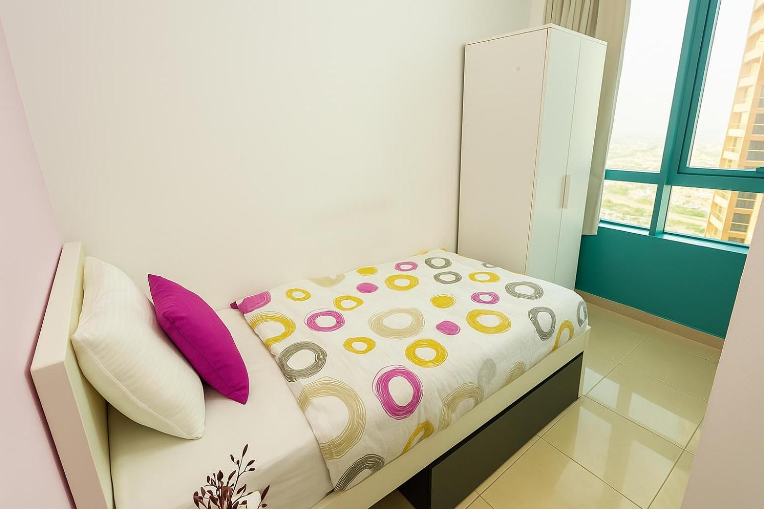 Nice Single Rooms For "Girls" Only In Dubai, Marina Extérieur photo