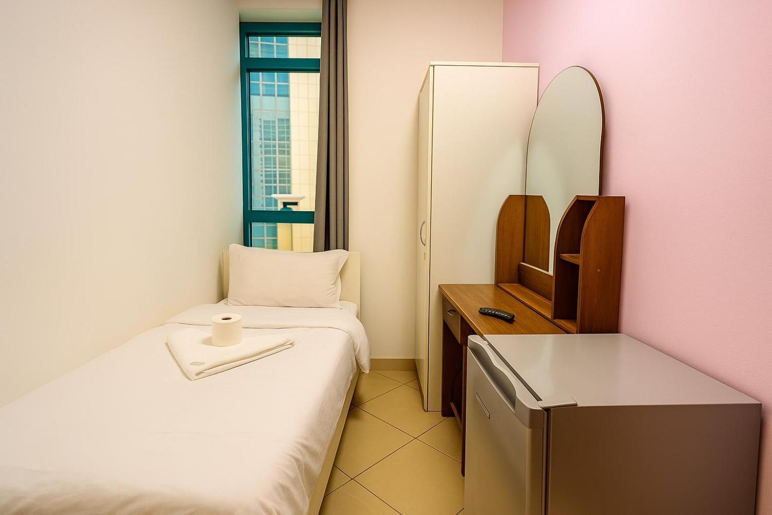 Nice Single Rooms For "Girls" Only In Dubai, Marina Extérieur photo