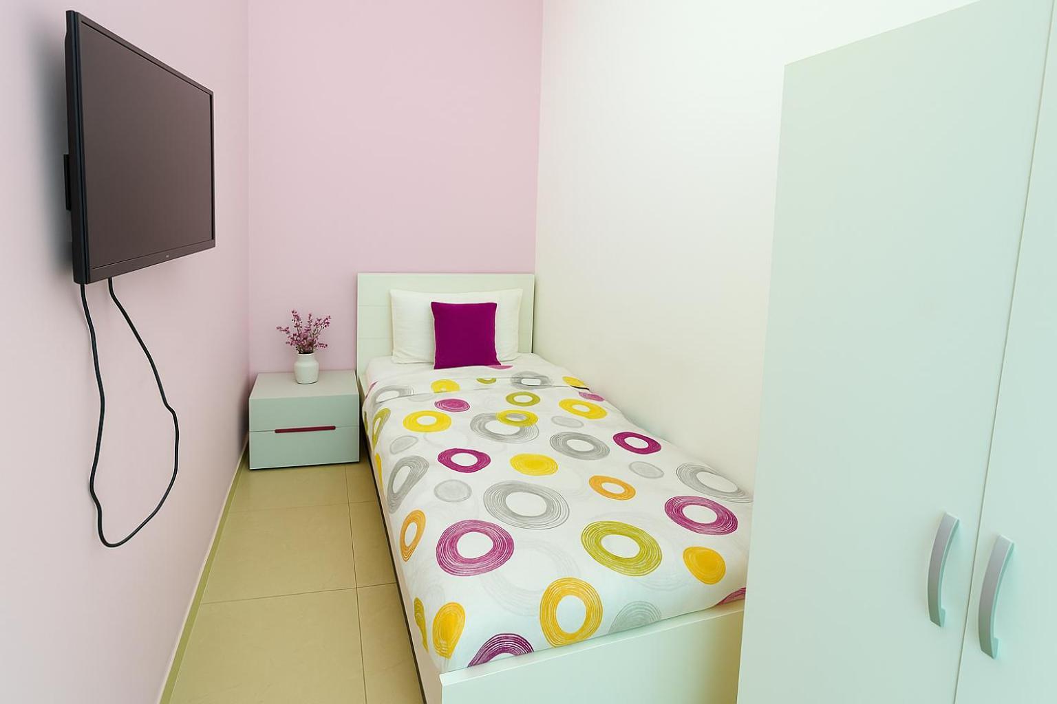 Nice Single Rooms For "Girls" Only In Dubai, Marina Extérieur photo