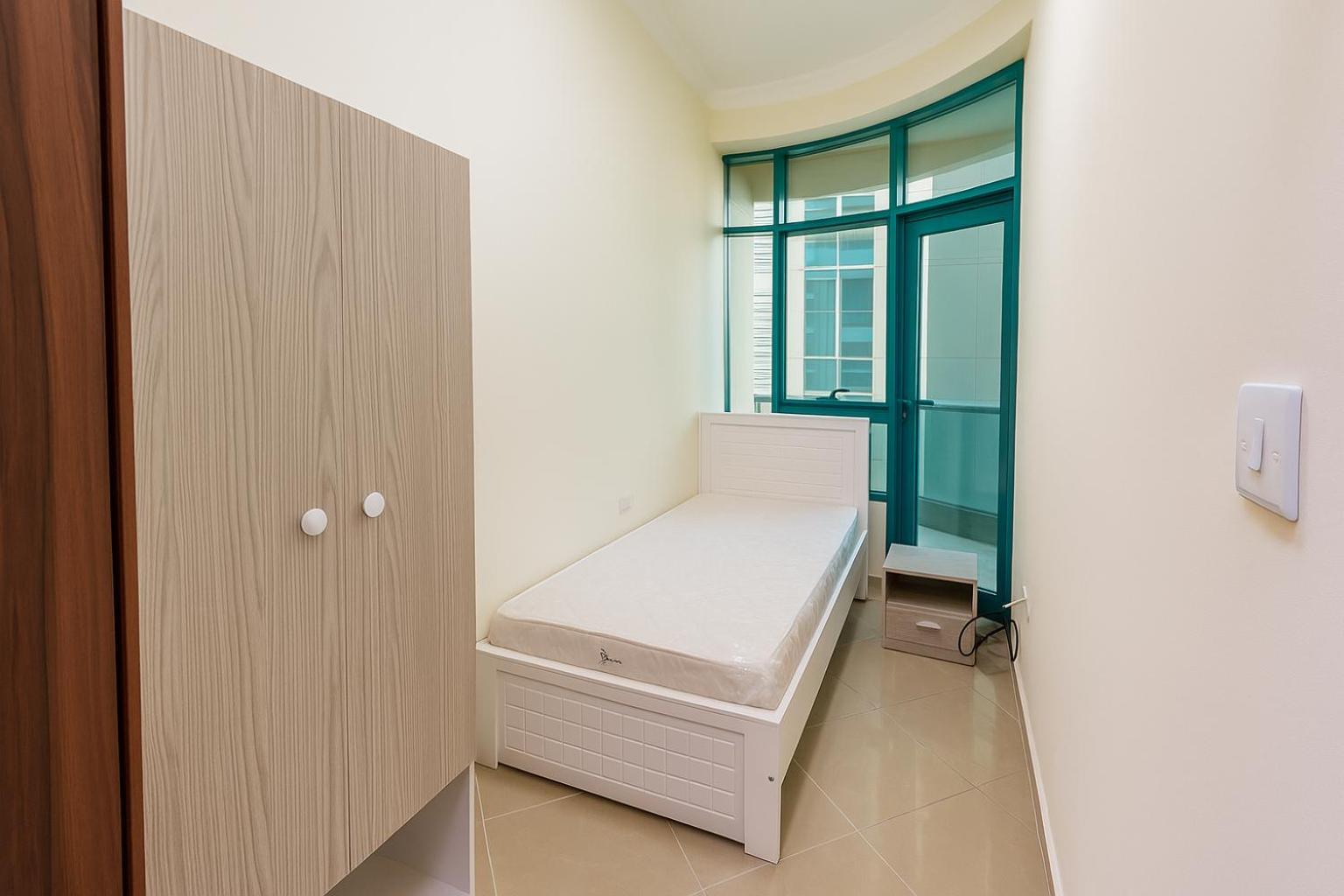 Nice Single Rooms For "Girls" Only In Dubai, Marina Extérieur photo