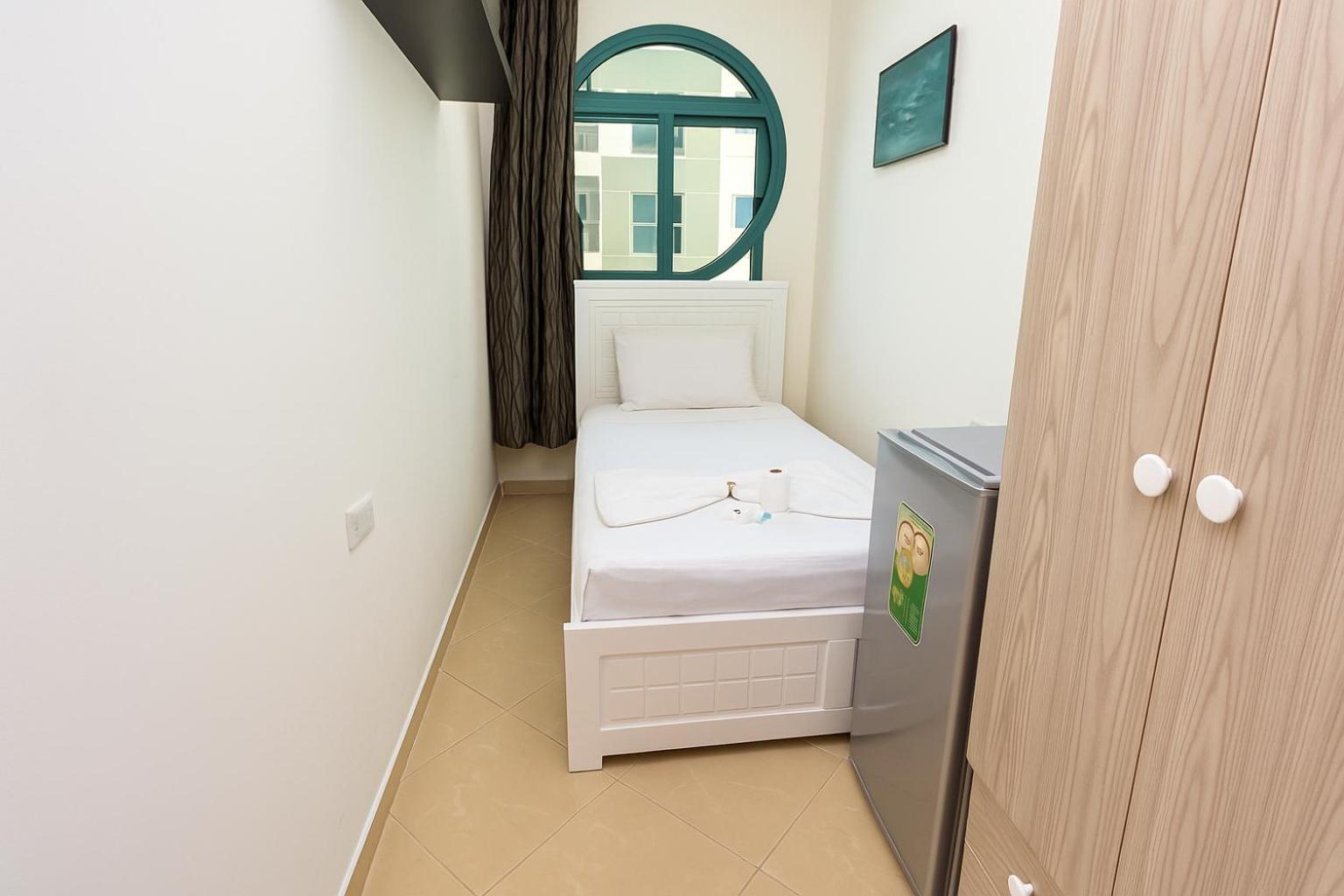 Nice Single Rooms For "Girls" Only In Dubai, Marina Extérieur photo