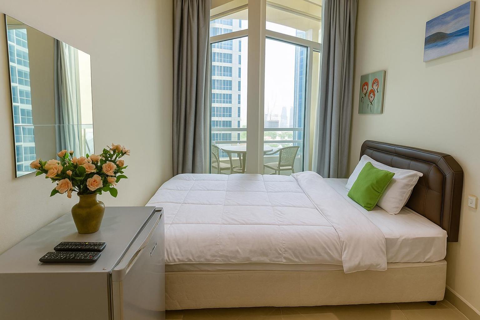 Nice Single Rooms For "Girls" Only In Dubai, Marina Extérieur photo